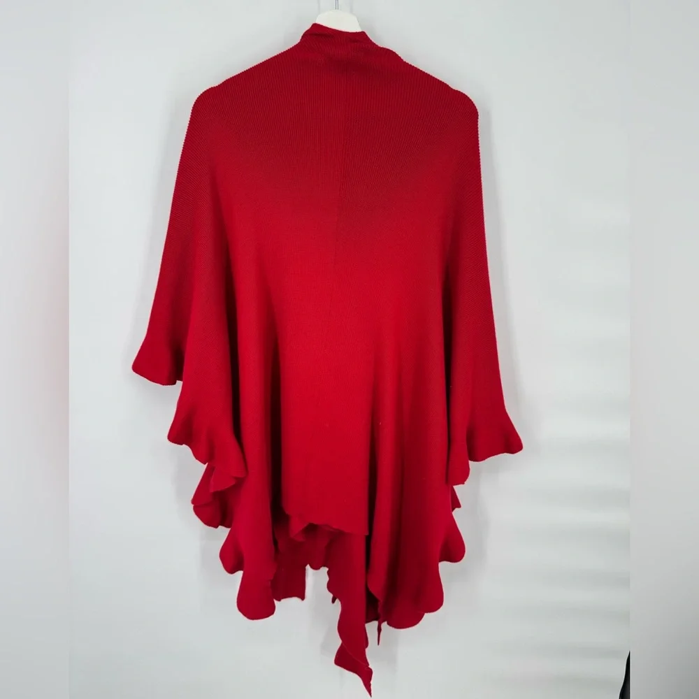 Coldwater‎ Creek ribbed knit ruffle shawl/wrap/poncho